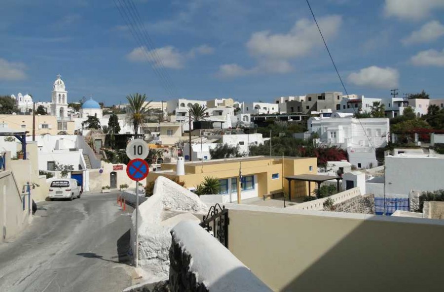 megalochori village santorini greece